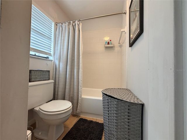 5418 SW 4TH PLACE, Gainesville, FL 32607