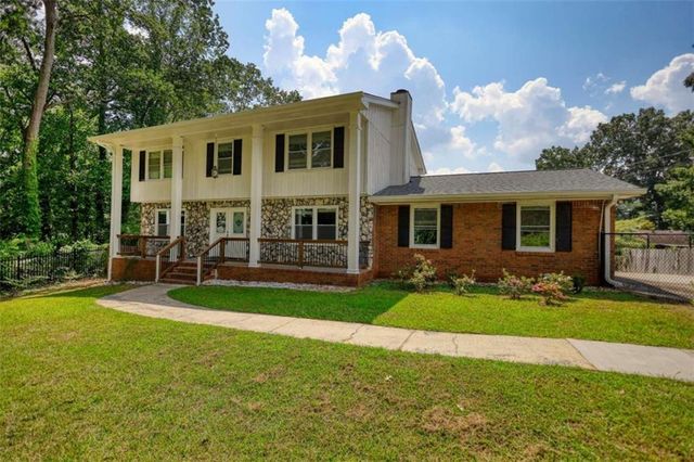 1341 Kenyon Road, Morrow, GA 30260