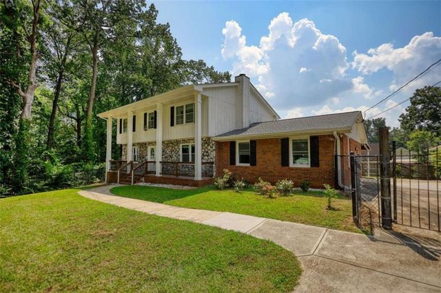 1341 Kenyon Road, Morrow, GA 30260