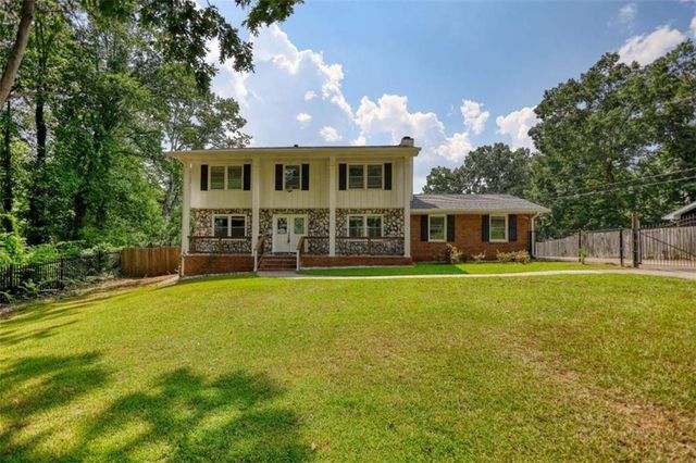 1341 Kenyon Road, Morrow, GA 30260