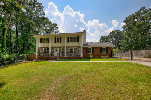 1341 Kenyon Road, Morrow, GA 30260