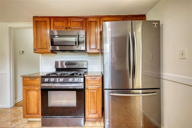 1341 Kenyon Road, Morrow, GA 30260