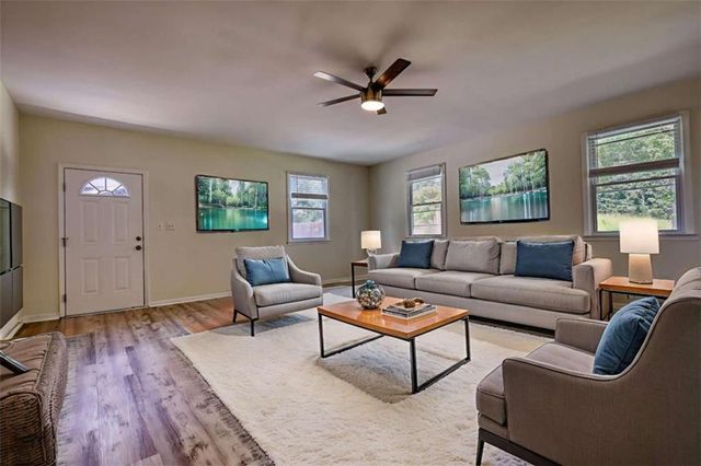 1341 Kenyon Road, Morrow, GA 30260