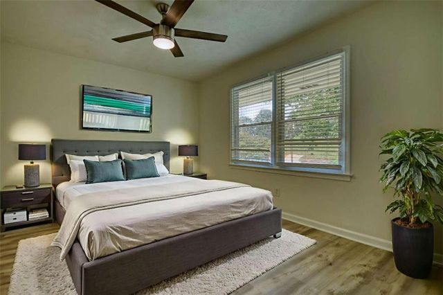 1341 Kenyon Road, Morrow, GA 30260