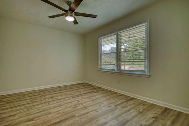 1341 Kenyon Road, Morrow, GA 30260