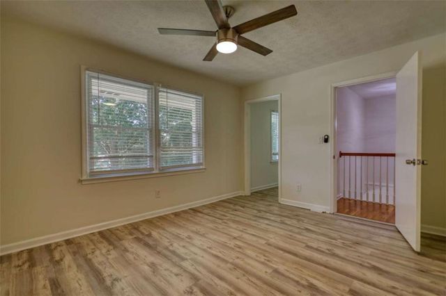 1341 Kenyon Road, Morrow, GA 30260