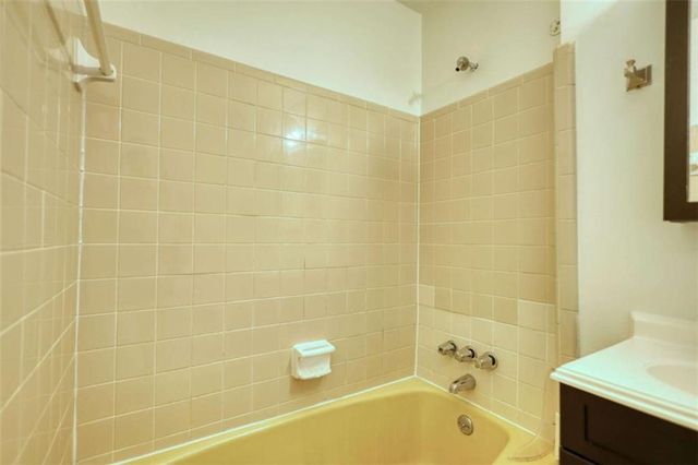 1341 Kenyon Road, Morrow, GA 30260