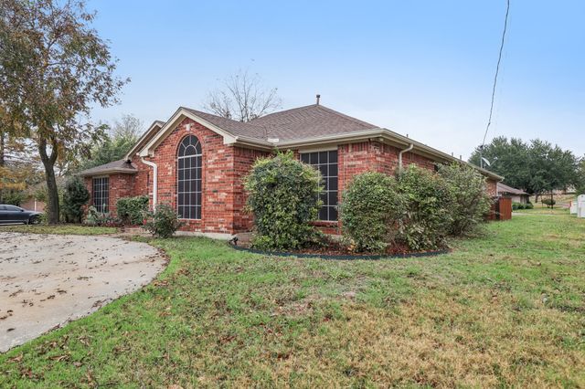 600 N Chattey Road, Desoto, TX 75115