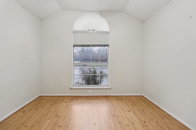 600 N Chattey Road, Desoto, TX 75115