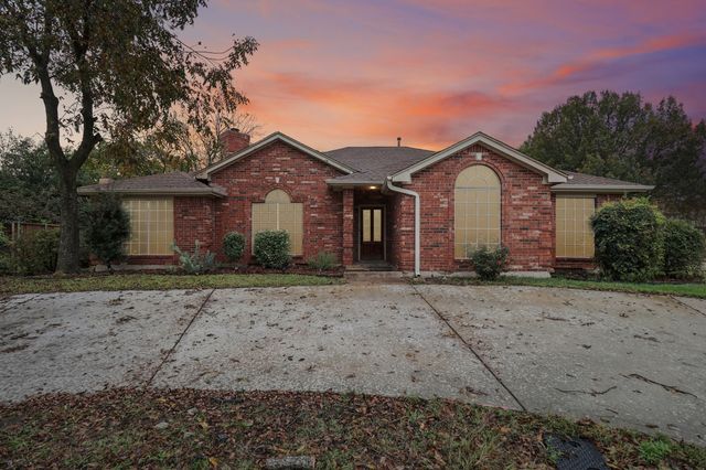 600 N Chattey Road, Desoto, TX 75115