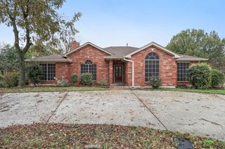 600 N Chattey Road, Desoto, TX 75115