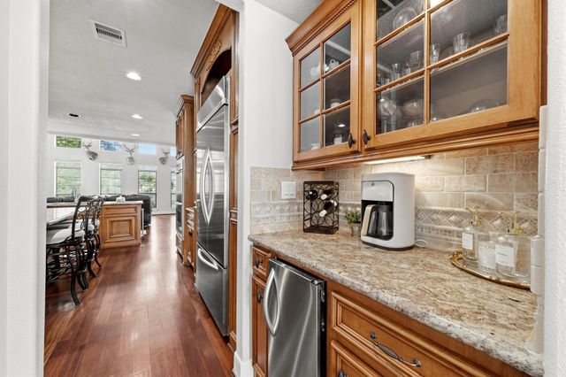 4903 Westerdale Drive, Fulshear, TX 77441