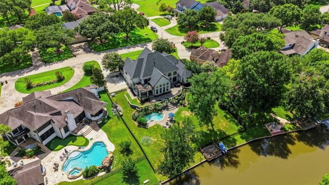 4903 Westerdale Drive, Fulshear, TX 77441