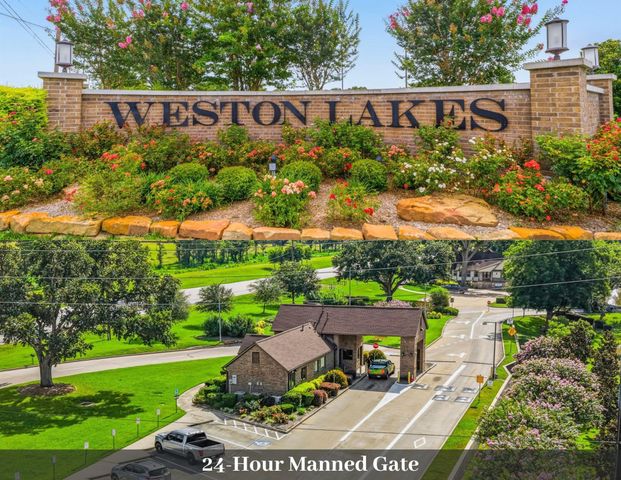 4903 Westerdale Drive, Fulshear, TX 77441