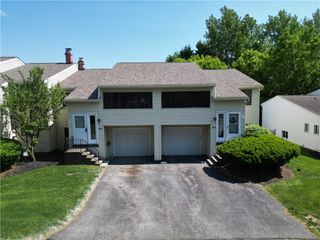 43 Hollingham, Perinton, NY 14450