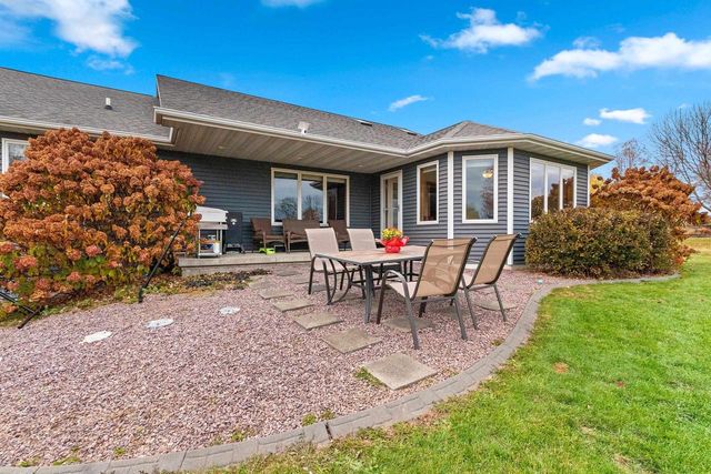 9410 MEMORY LANE, Neenah, WI 54956