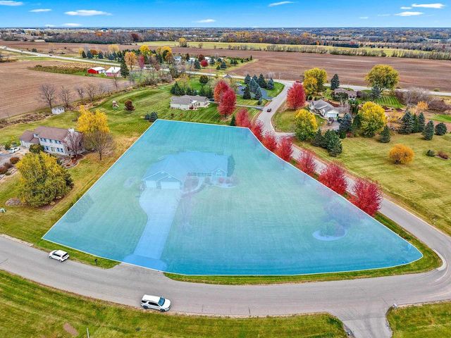 9410 MEMORY LANE, Neenah, WI 54956