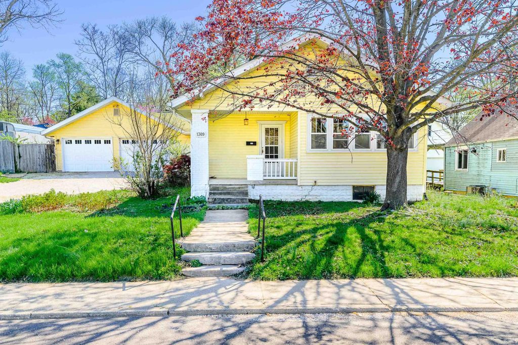 1309 S Lincoln Street, Bloomington, IN 47401