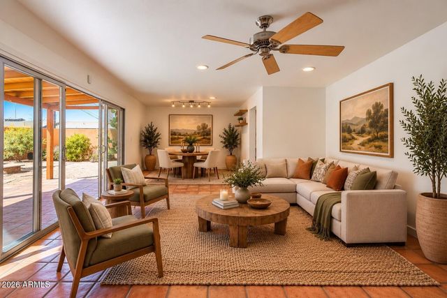 507 E SOLANA Drive, Tempe, AZ 85281