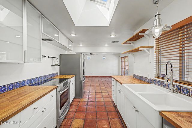 507 E SOLANA Drive, Tempe, AZ 85281