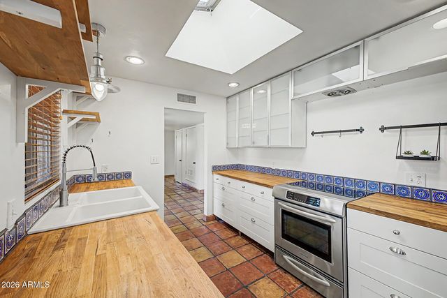 507 E SOLANA Drive, Tempe, AZ 85281