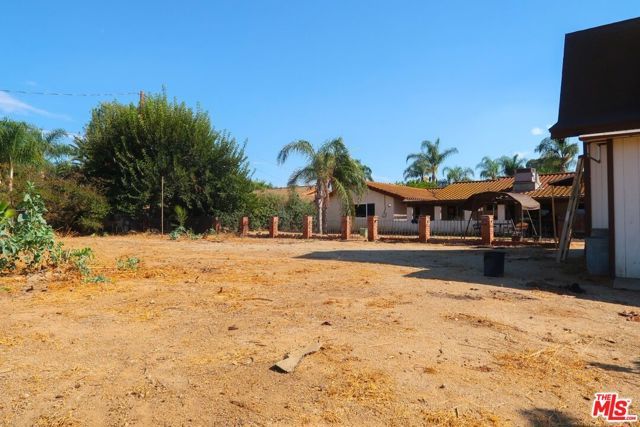 16065 Porter Avenue, Riverside, CA 92504