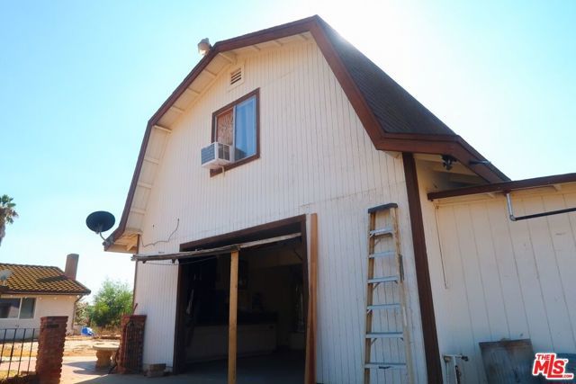 16065 Porter Avenue, Riverside, CA 92504