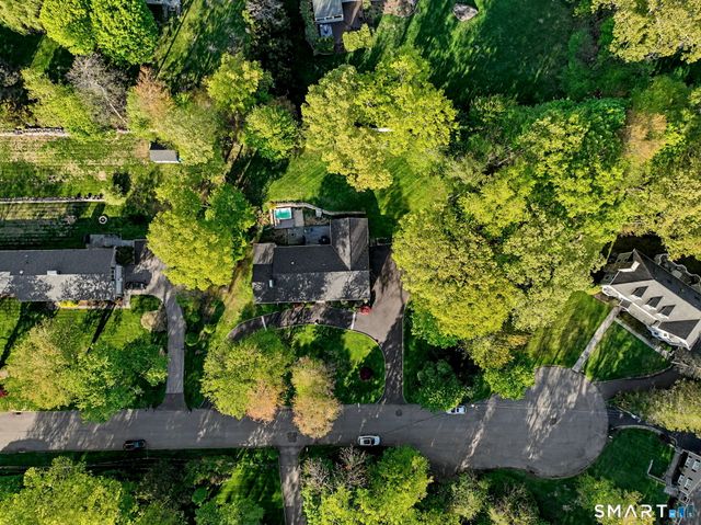 118 Davenport Ridge Lane, Stamford, CT 06903