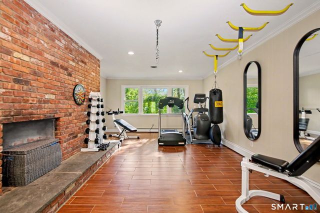 118 Davenport Ridge Lane, Stamford, CT 06903