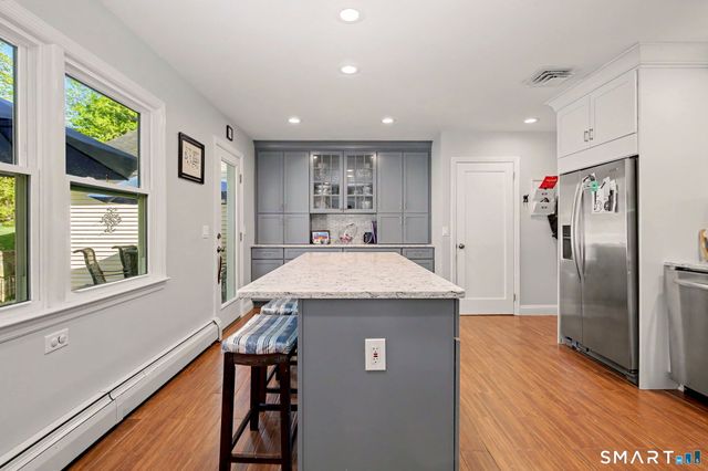 118 Davenport Ridge Lane, Stamford, CT 06903