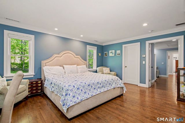 118 Davenport Ridge Lane, Stamford, CT 06903