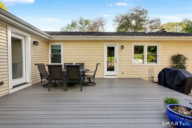 118 Davenport Ridge Lane, Stamford, CT 06903