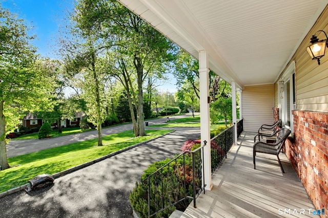 118 Davenport Ridge Lane, Stamford, CT 06903
