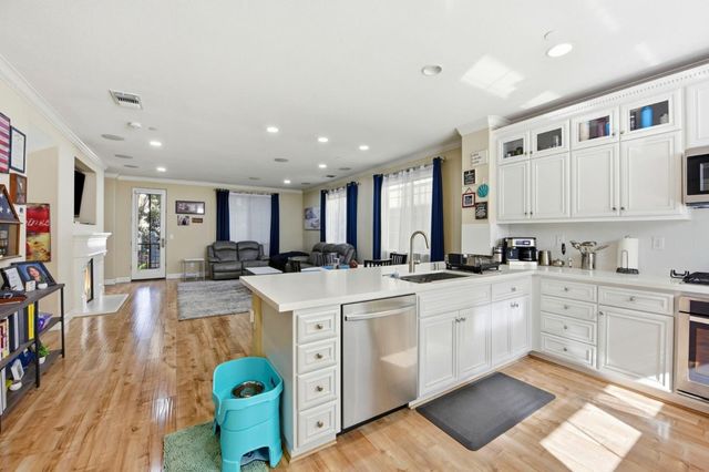 56 Regency Place, Hayward, CA 94544