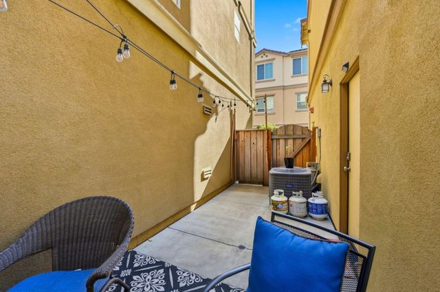 56 Regency Place, Hayward, CA 94544