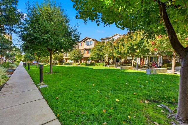 56 Regency Place, Hayward, CA 94544