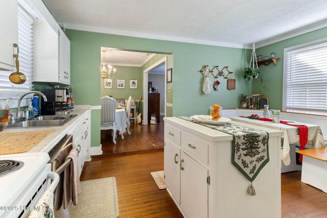 813 James Street, Whiteville, NC 28472