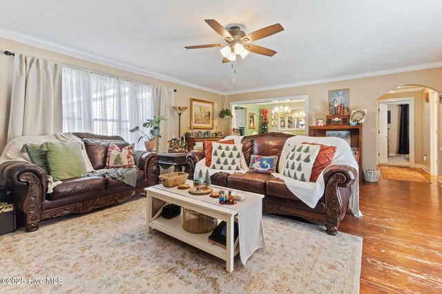 813 James Street, Whiteville, NC 28472