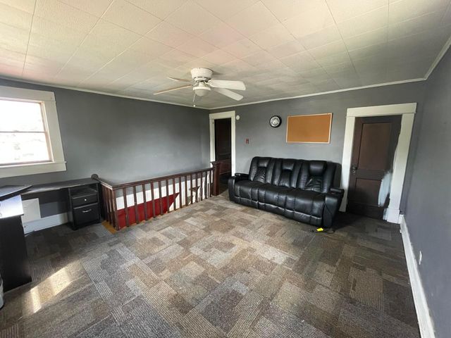 455 Long Street, Ashville, OH 43103