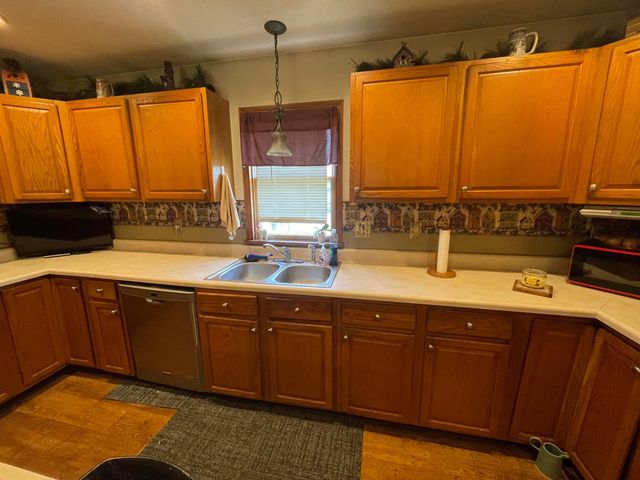 455 Long Street, Ashville, OH 43103