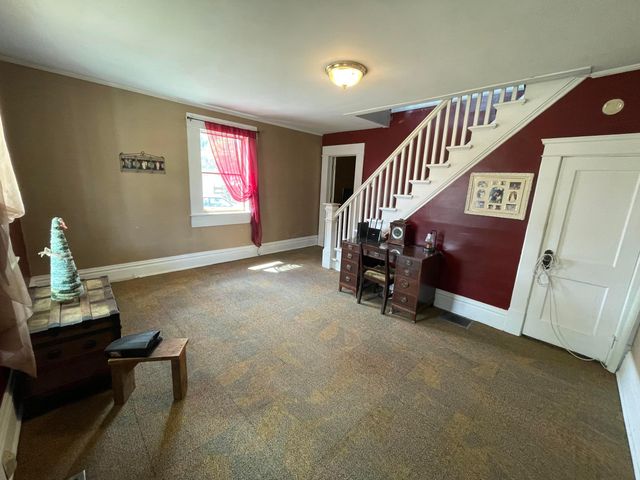 455 Long Street, Ashville, OH 43103