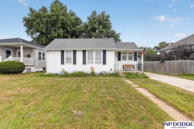 1236 E Cuming Street, Fremont, NE 68025
