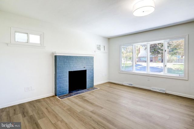 529 HOGESTOWN ROAD, Mechanicsburg, PA 17050