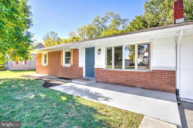 529 HOGESTOWN ROAD, Mechanicsburg, PA 17050