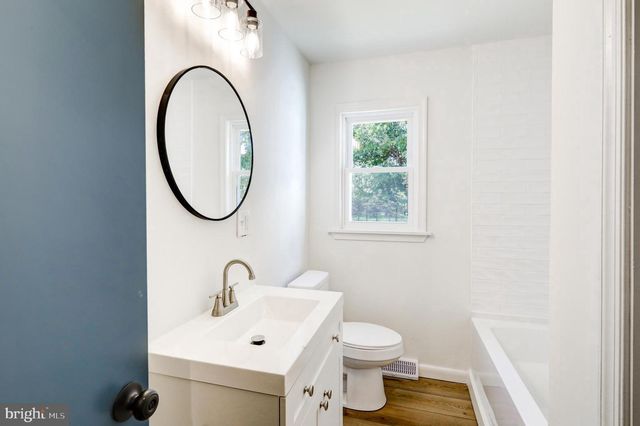 529 HOGESTOWN ROAD, Mechanicsburg, PA 17050