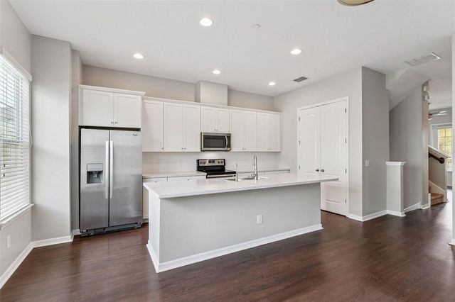 101 BOARDWALK AVENUE, Oviedo, FL 32765