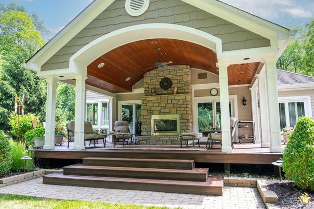 14 Hetherington Court, Glendale, OH 45246