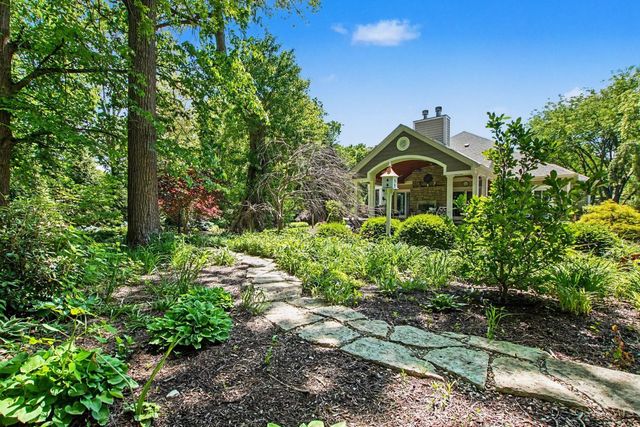 14 Hetherington Court, Glendale, OH 45246