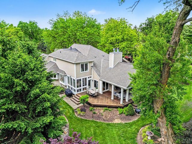 14 Hetherington Court, Glendale, OH 45246