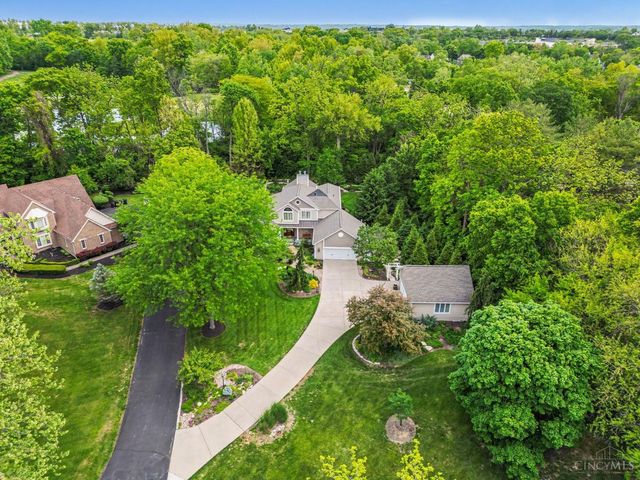 14 Hetherington Court, Glendale, OH 45246